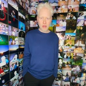 Men's long sleeve dark blue shirt